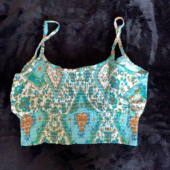 Boho Style Cropped Shirt - Picture 2 of 2